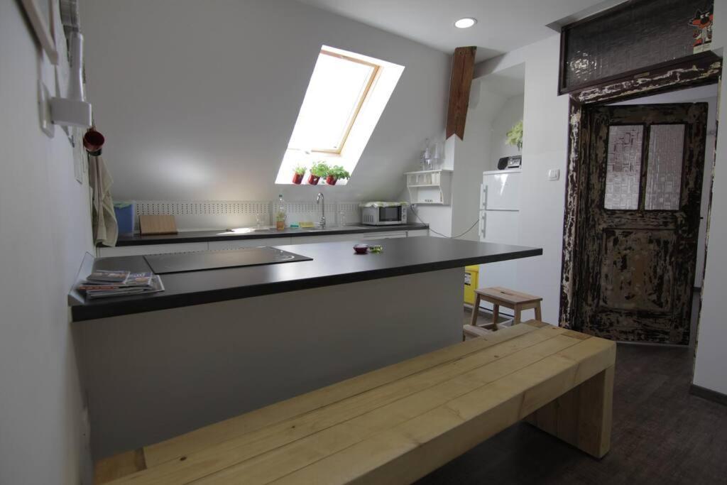 Entire In The Center With Free Parking Appartement